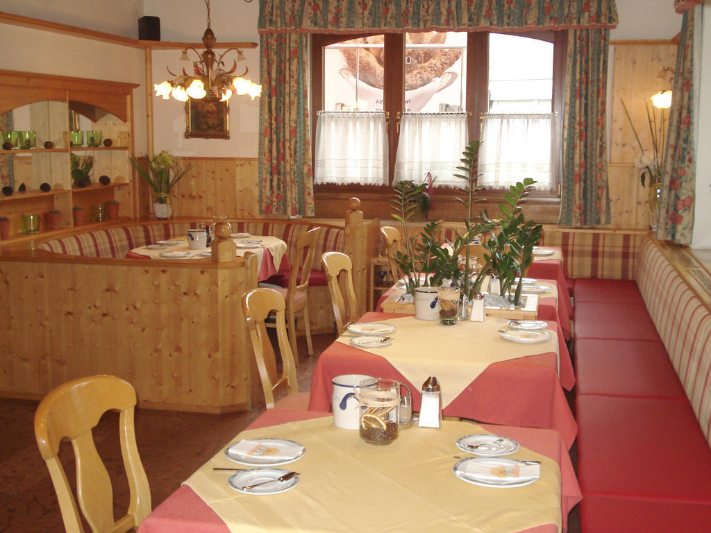 Hotel Almtalerhof Traun Luaran gambar
