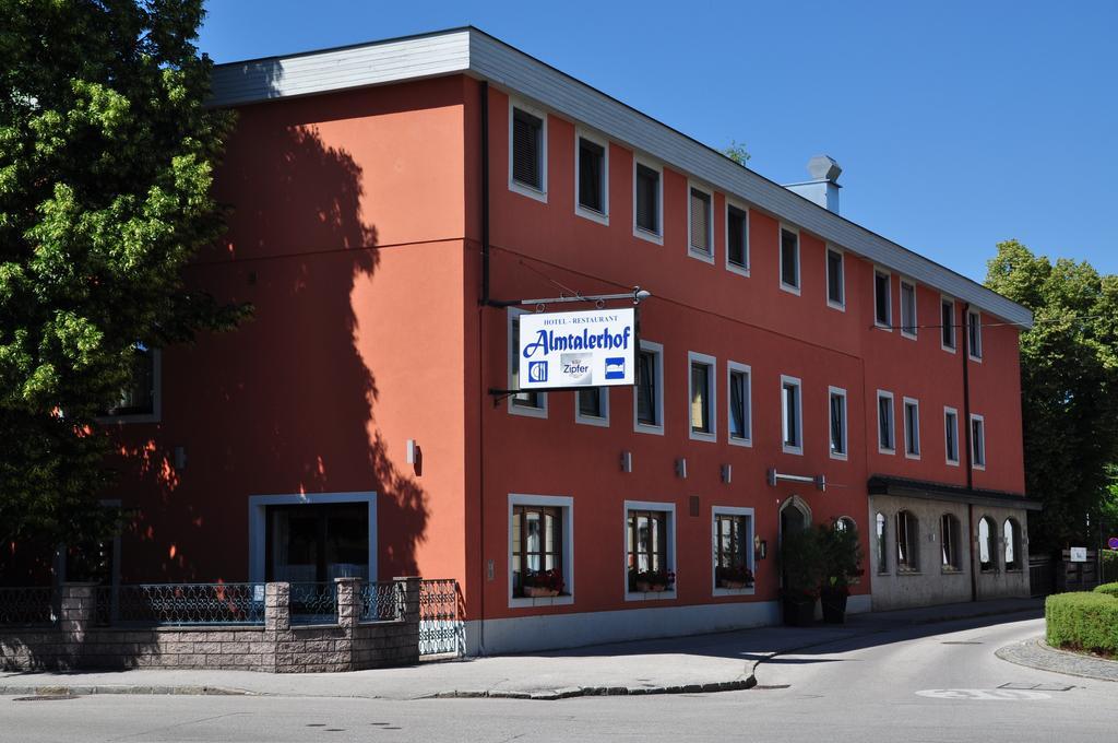 Hotel Almtalerhof Traun Luaran gambar