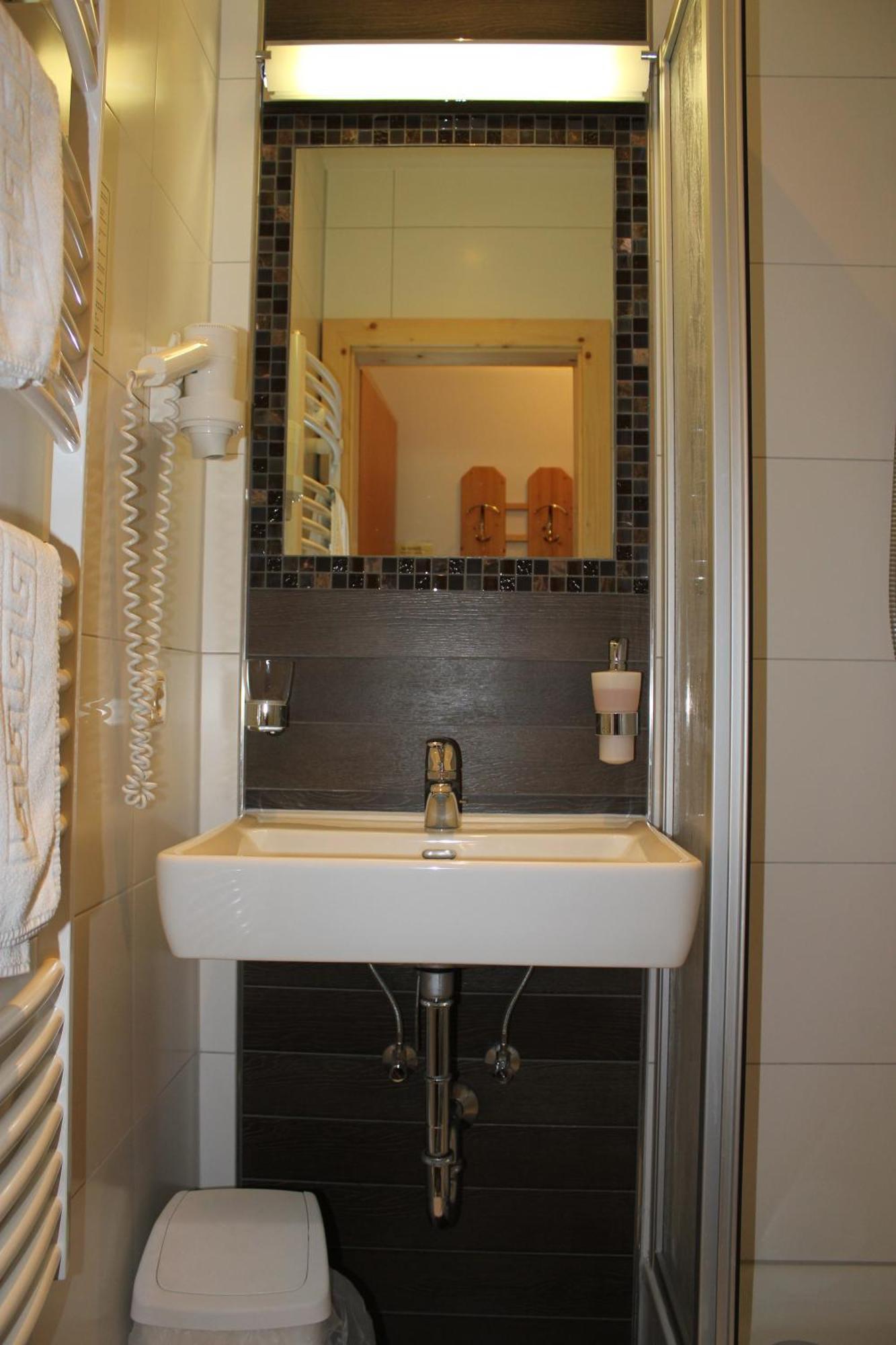 Hotel Almtalerhof Traun Bilik gambar